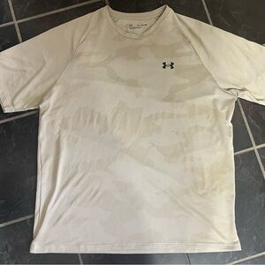 Under Armour Men’s Light Beige Camo Short Sleeve Performance Tee